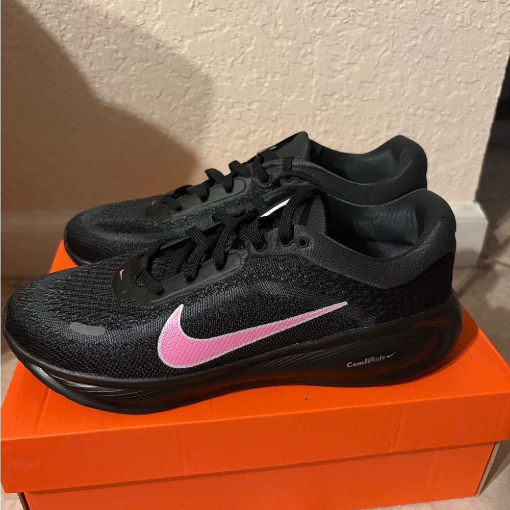 Girl’s Nike Stellar Gradeschool ‼️STEAL PRICE ‼️ Multiple Sizes